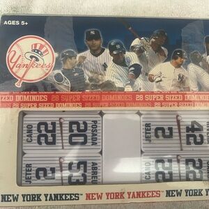 New York Yankees Domino Set - White & Navy